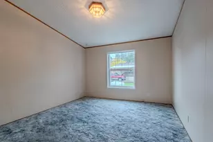 8951 E Evans Creek Rd, Rogue River, OR 97537 - Photo 12
