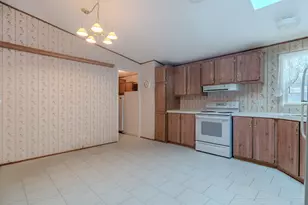 8951 E Evans Creek Rd, Rogue River, OR 97537 - Photo 6