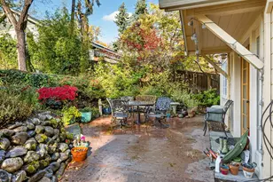 219 Meade St, Ashland, OR 97520 - Photo 4