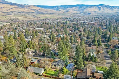 219 Meade Street, Ashland, OR 97520 - Photo 44