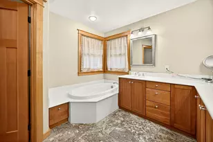 219 Meade St, Ashland, OR 97520 - Photo 32