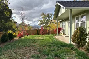 4059 Fern Valley Rd, Phoenix, OR 97535 - Photo 32