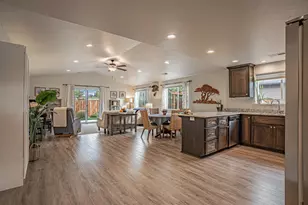 712 Nottingham Terrace, Eagle Point, OR 97524 - Photo 8