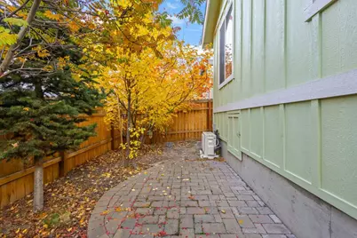 20298 Poe Sholes Drive, Bend, OR 97703 - Photo 22