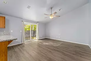 468 Merlee Cir, Eagle Point, OR 97524 - Photo 6