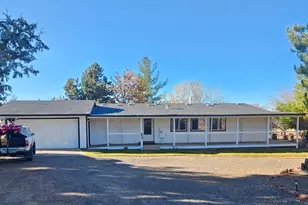 10220 SW Ruth Dr, Culver, OR 97734 - Photo 2