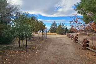 10220 SW Ruth Dr, Culver, OR 97734 - Photo 20