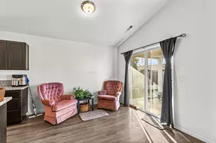 7843 Cadence Ln, White City, OR 97503 - Photo 4