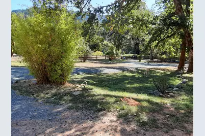 4280 Lower Wolf Creek Road, Wolf Creek, OR 97497 - Photo 20