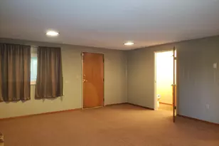 511 NW Woodson Dr, Grants Pass, OR 97526 - Photo 32