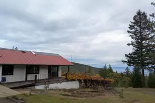 2501 Wagon Trail Dr, Jacksonville, OR 97530 - Photo 4