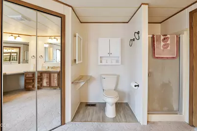 21 Brophy Way #UNIT 17, Shady Cove, OR 97539 - Photo 14