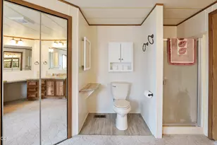 21 Brophy Way, Shady Cove, OR 97539 - Photo 14