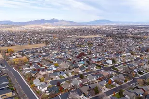 2223 NW Jackpine Ct, Redmond, OR 97756 - Photo 34