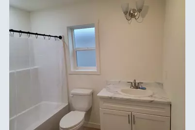 4069 S Pacific Highway #103, Medford, OR 97501 - Photo 8