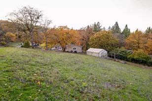 2285 Jasmine Ave, Medford, OR 97501 - Photo 22