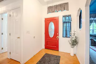 921 Pittview Ave, Central Point, OR 97502 - Photo 10