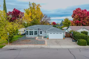 921 Pittview Ave, Central Point, OR 97502 - Photo 8