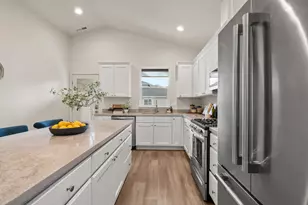 212 Willow Way, Talent, OR 97540 - Photo 8