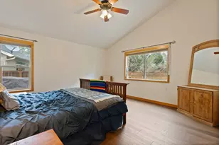 60808 SE Sawtooth Mountain Ln, Bend, OR 97702 - Photo 18