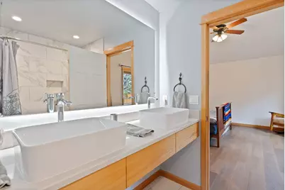 60808 SE Sawtooth Mountain Lane, Bend, OR 97702 - Photo 20