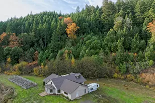 1480 Bridge Ln, Wolf Creek, OR 97497 - Photo 10