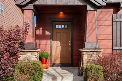 20456 Brentwood Avenue, Bend, OR 97702 - Photo 4