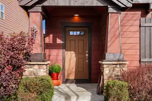 20456 Brentwood Ave, Bend, OR 97702 - Photo 4