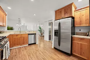 20456 Brentwood Ave, Bend, OR 97702 - Photo 14