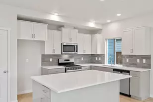 21708 SE Stromboli Ln, Bend, OR 97702 - Photo 10