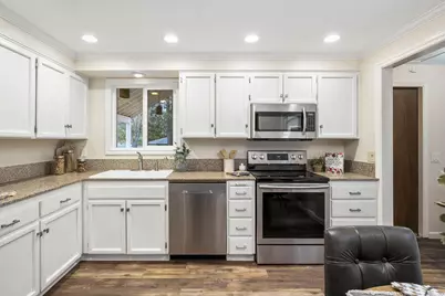 60781 Country Club Drive, Bend, OR 97702 - Photo 16