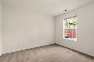 1924 Myers Ln, Medford, OR 97501 - Photo 22