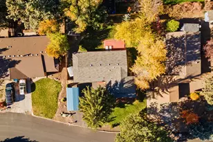 2843 NE Lotno Dr, Bend, OR 97701 - Photo 28