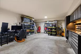 411 Berrydale Ave, Medford, OR 97501 - Photo 22