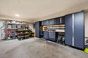 411 Berrydale Ave, Medford, OR 97501 - Photo 22