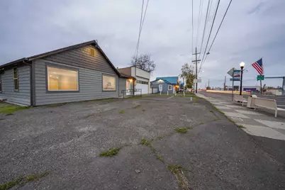 501 N Main Street, Phoenix, OR 97535 - Photo 6