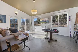 18025 Cascade Estates Dr, Bend, OR 97703 - Photo 40