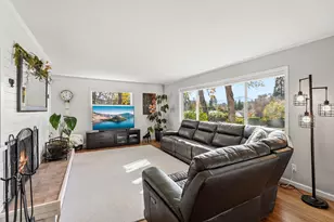 2241 Dellwood Ave, Medford, OR 97504 - Photo 6