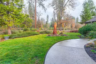 903 Nicklaus Point Ln, Grants Pass, OR 97526 - Photo 12