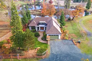 903 Nicklaus Point Ln, Grants Pass, OR 97526 - Photo 1