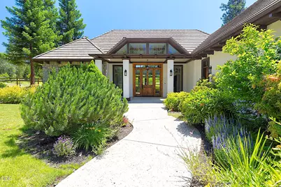 903 Nicklaus Point Lane, Grants Pass, OR 97526 - Photo 1