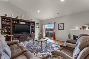 591 SW Cassidy Ave, Madras, OR 97741 - Photo 8