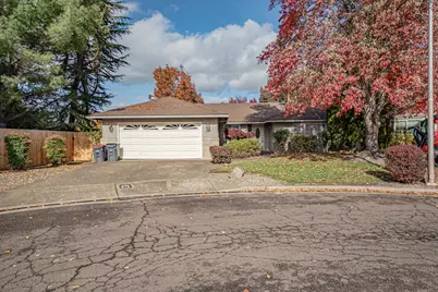 3037 Jenero Court, Medford, OR 97504 - Photo 2