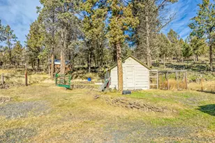 19223 N Poe Valley Rd, Klamath Falls, OR 97603 - Photo 8