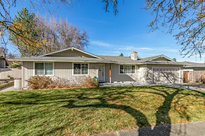 1569 Papago Drive, Medford, OR 97504 - Photo 4