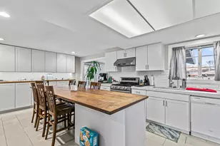 1569 Papago Dr, Medford, OR 97504 - Photo 6