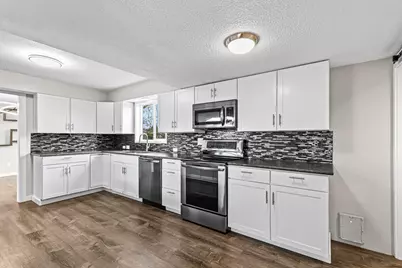 1737 Hybiscus Street, Medford, OR 97504 - Photo 22