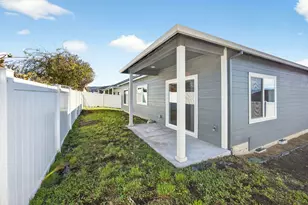 1731 Luxor Ln, Medford, OR 97504 - Photo 26