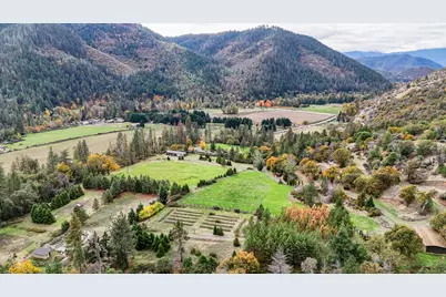 13230 Highway 238, Jacksonville, OR 97530 - Photo 50