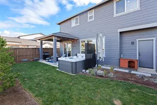 60915 SE Epic Pl, Bend, OR 97702 - Photo 36